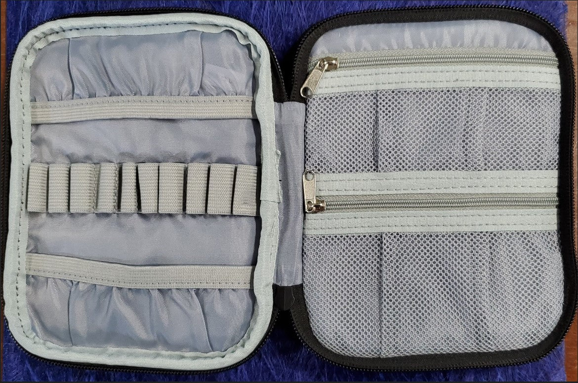 kollage SQUARE - Small Zippered Pouch